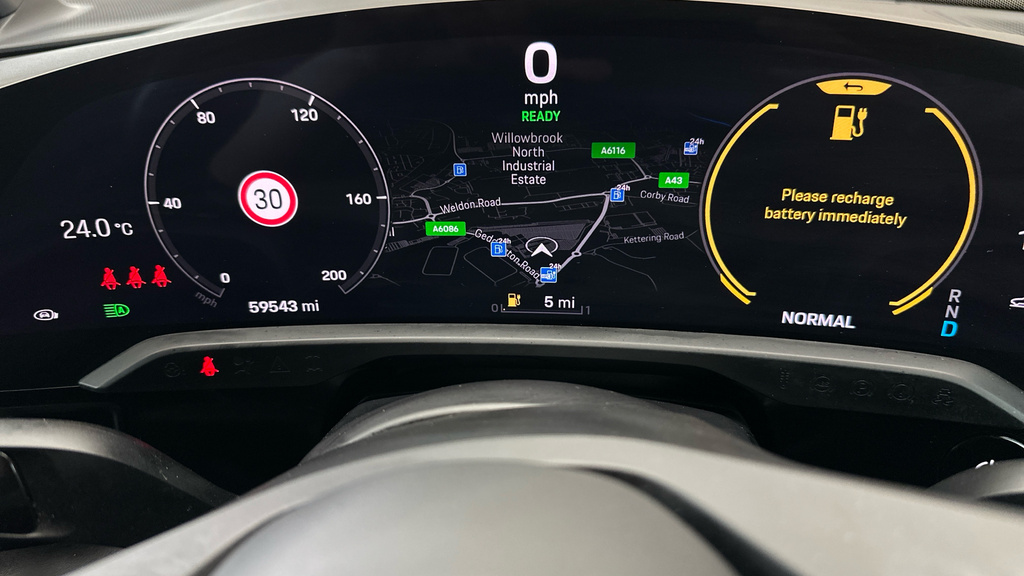 Porsche Taycan 560Kw Turbo S 93Kwh Blue #21