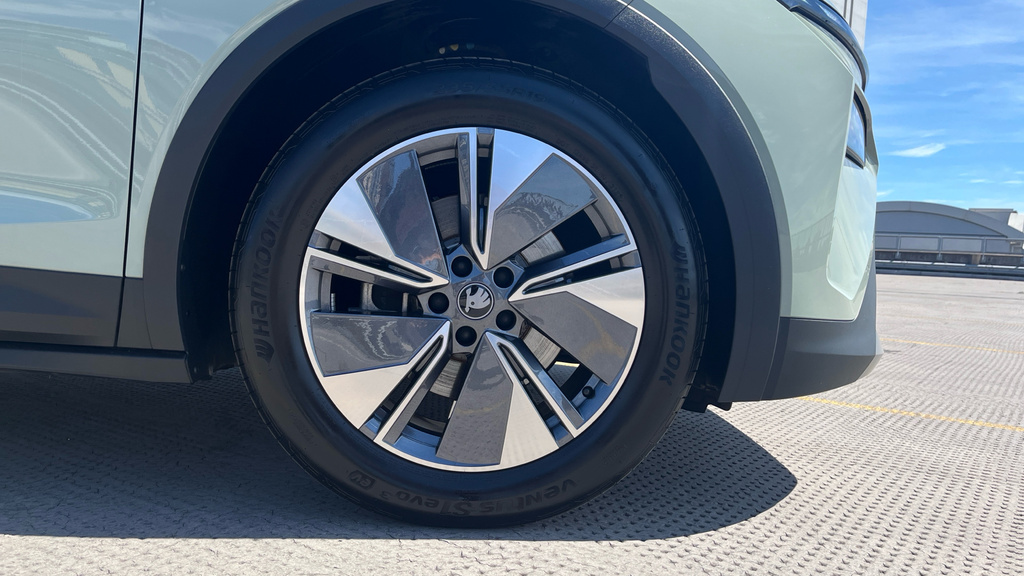 Skoda Elroq 210Kw 85 Sportline 82Kwh Silver #29