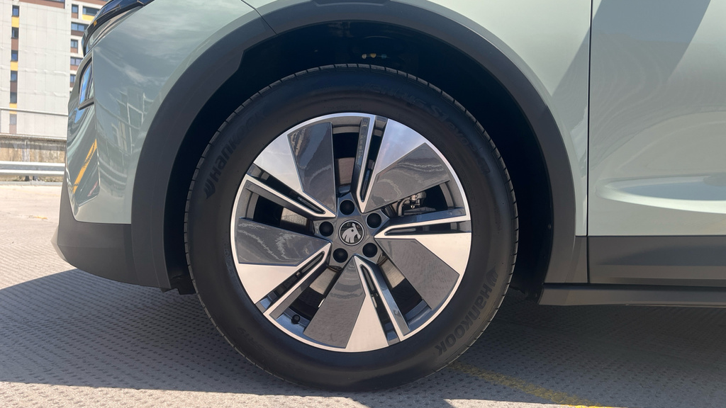 Skoda Elroq 210Kw 85 Sportline 82Kwh Silver #28