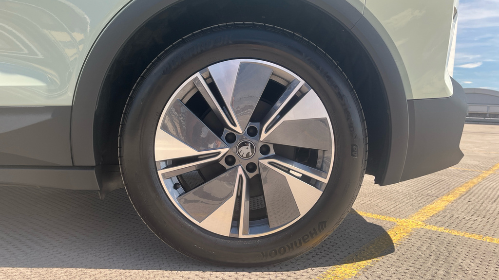 Skoda Elroq 210Kw 85 Sportline 82Kwh Silver #27