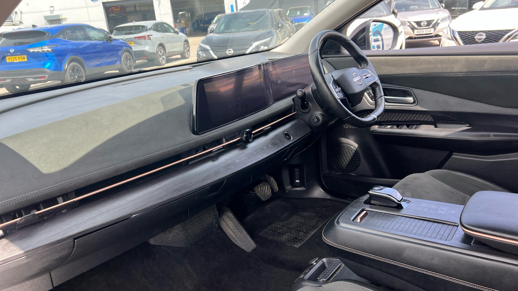 Nissan Ariya 225Kw Evolve 87Kwh 22Kwch E-4orce - 2023 Grey #10