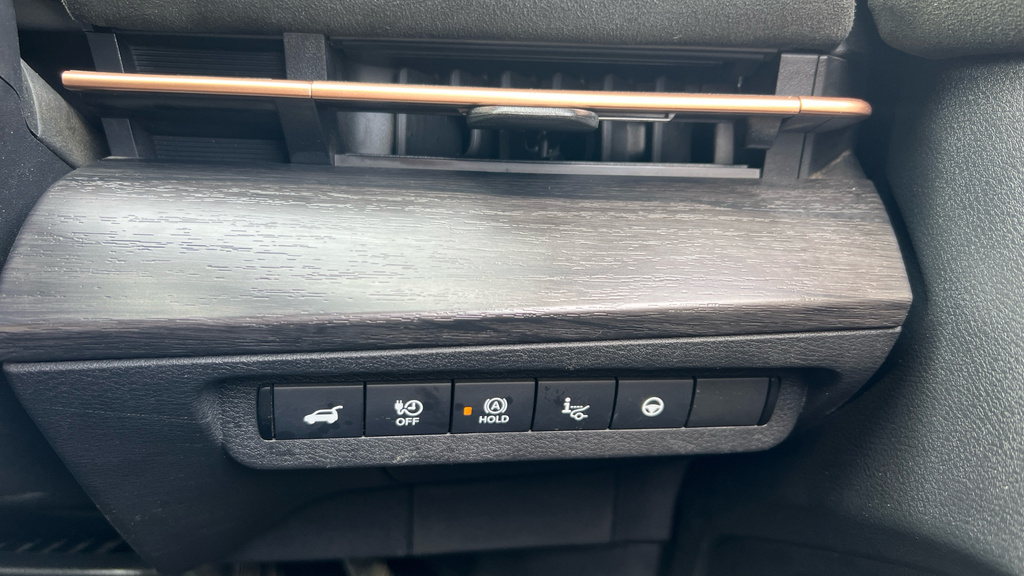 Nissan Ariya 225Kw Evolve 87Kwh 22Kwch E-4orce - 2023 Grey #47