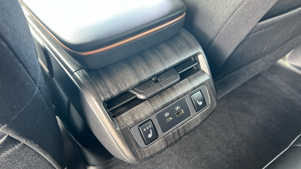 Nissan Ariya 225Kw Evolve 87Kwh 22Kwch E-4orce - 2023 Grey #34