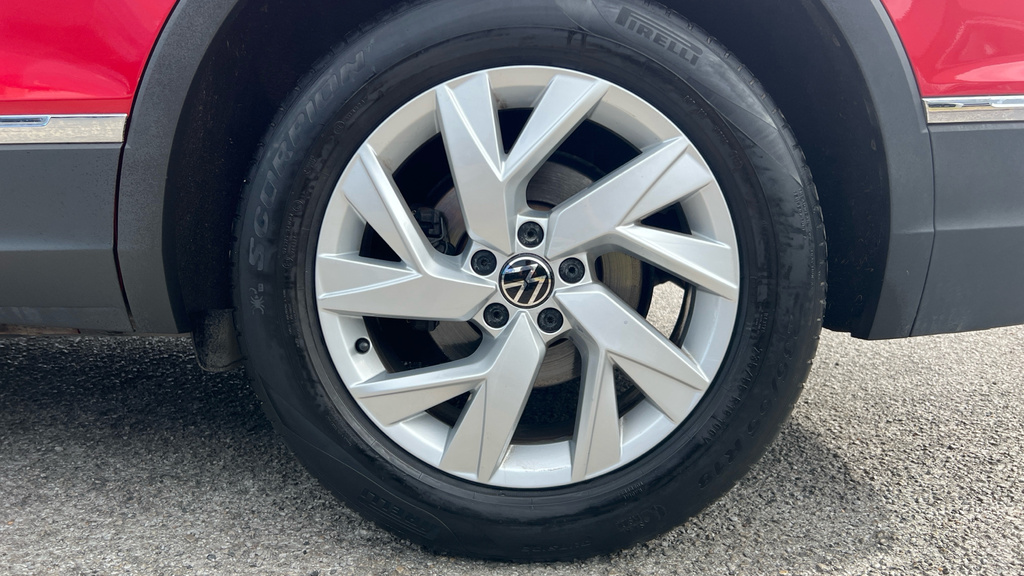 Volkswagen Tiguan Allspace 1.5 Tsi Evo Match Dsg 2021 Grey #18