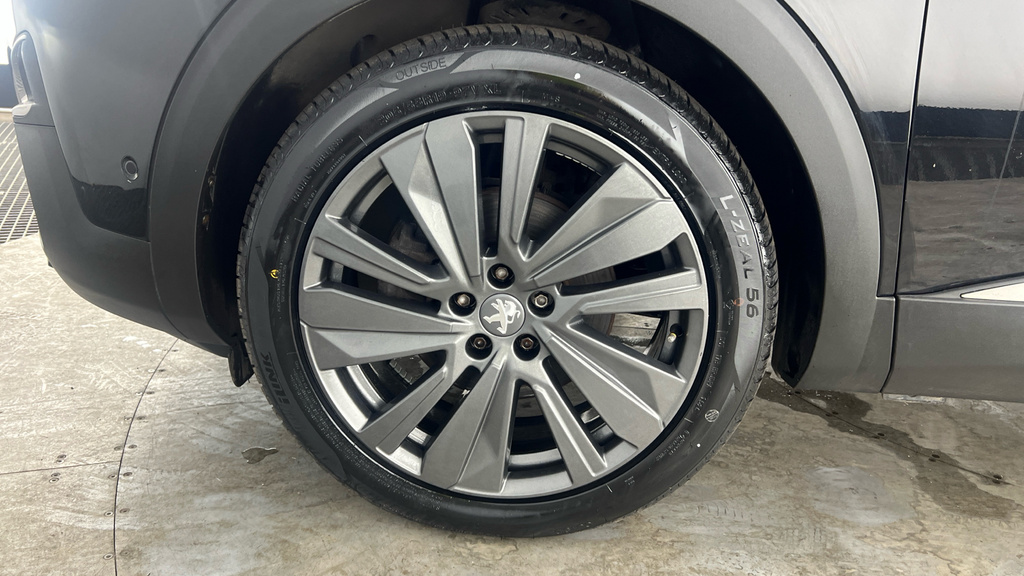 Peugeot 3008 1.2 130Hp Allure White #23