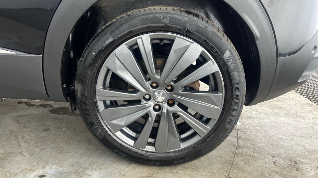 Peugeot 3008 1.2 130Hp Allure White #24