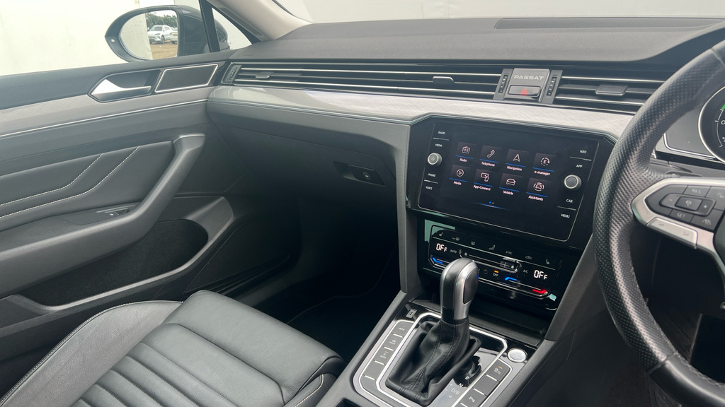 Volkswagen Passat Saloon 1.4 Tsi 13Kwh Gte Advance Dsg Euro 6 Ss Grey #40