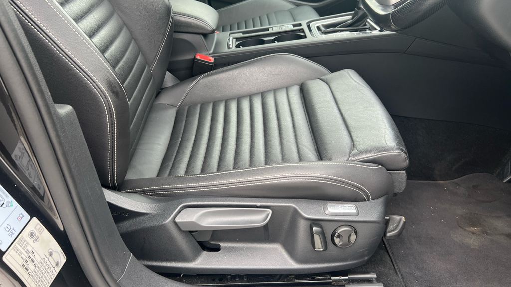 Volkswagen Passat Saloon 1.4 Tsi 13Kwh Gte Advance Dsg Euro 6 Ss Grey #38