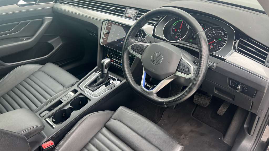 Volkswagen Passat Saloon 1.4 Tsi 13Kwh Gte Advance Dsg Euro 6 Ss Grey #9