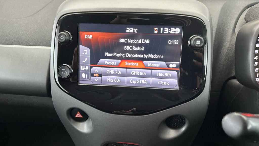 Toyota Aygo X 1.0 Vvt-i X-play X-shift Euro 6 White #16