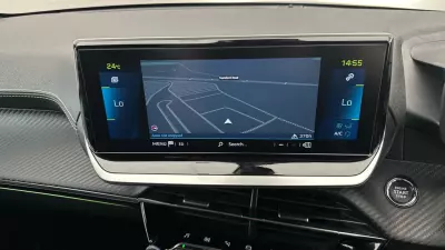 Peugeot e-208 50Kwh Gt Premium 7Kw Charger White #19