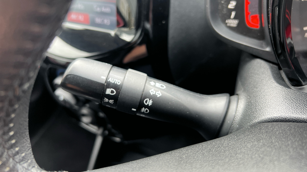 Peugeot 108 1.0 Allure Euro 6 #29