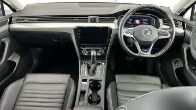 Volkswagen Passat 2.0 Tdi Evo Sel Estate Dsg Euro 6 Ss #17