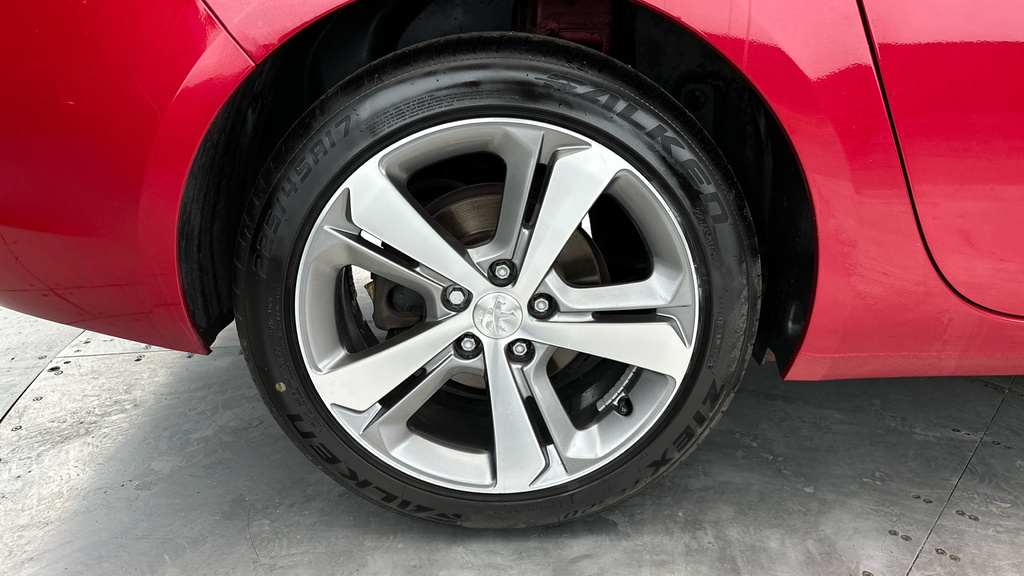 Peugeot 308 1.5 Bluehdi 130 Allure Grey #26