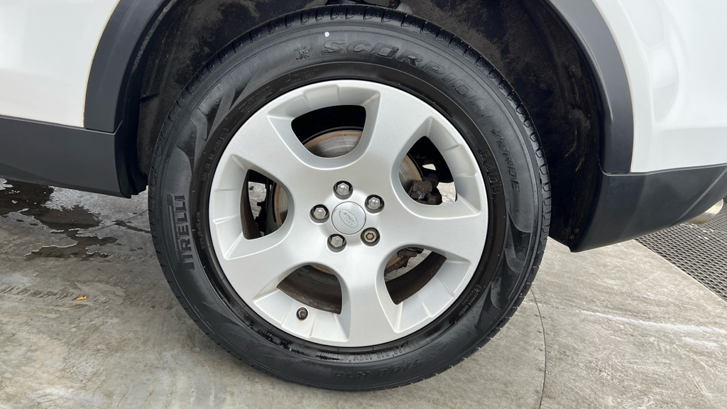 Land Rover Discovery Sport 2.0 Td4 180 Se Tech Black #24