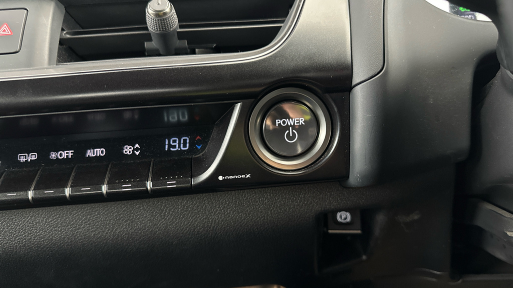 Lexus UX 2.0 250H Premium Sport Edition Suv Hybr Black #17
