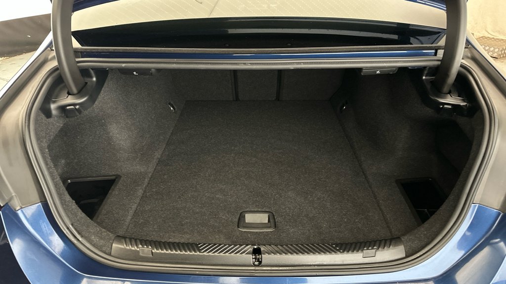 BMW i5 40 83.9Kwh M Sport Touring Edrive 11Kw Charger Blue #23