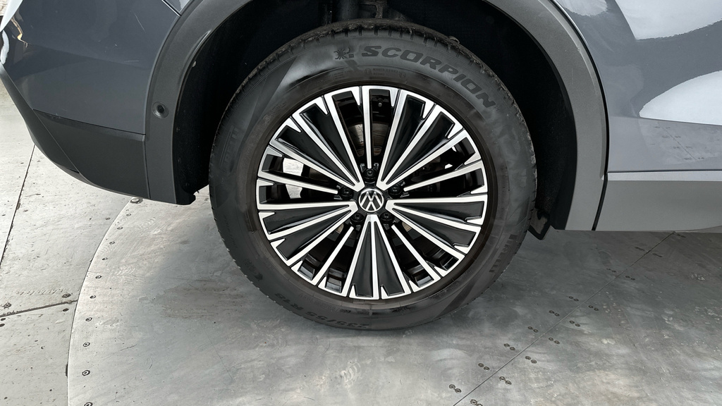 Volkswagen Tiguan 1.4 Tsi Ehybrid R-line Dsg Black #26