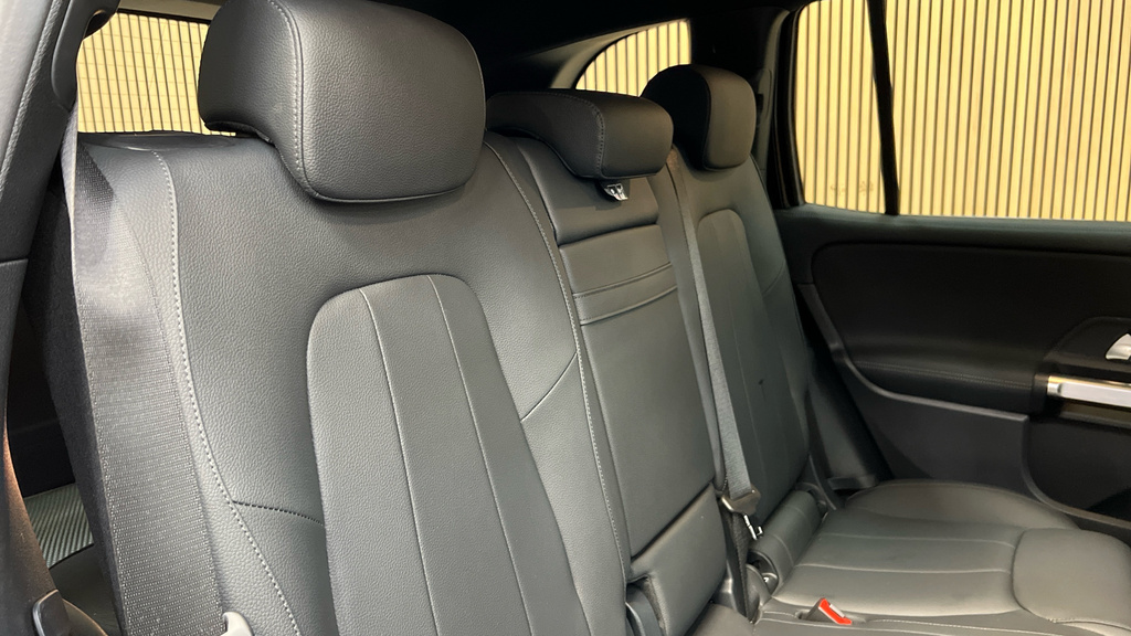 Mercedes-Benz EQB Eqb 250 140Kw Amg Line Premium 70.5Kwh Blue #26