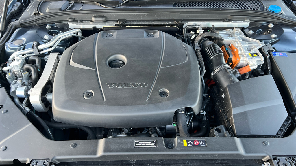 Volvo V60 Plus, T6 Awd Plug-in Hybrid, Dark Grey #16