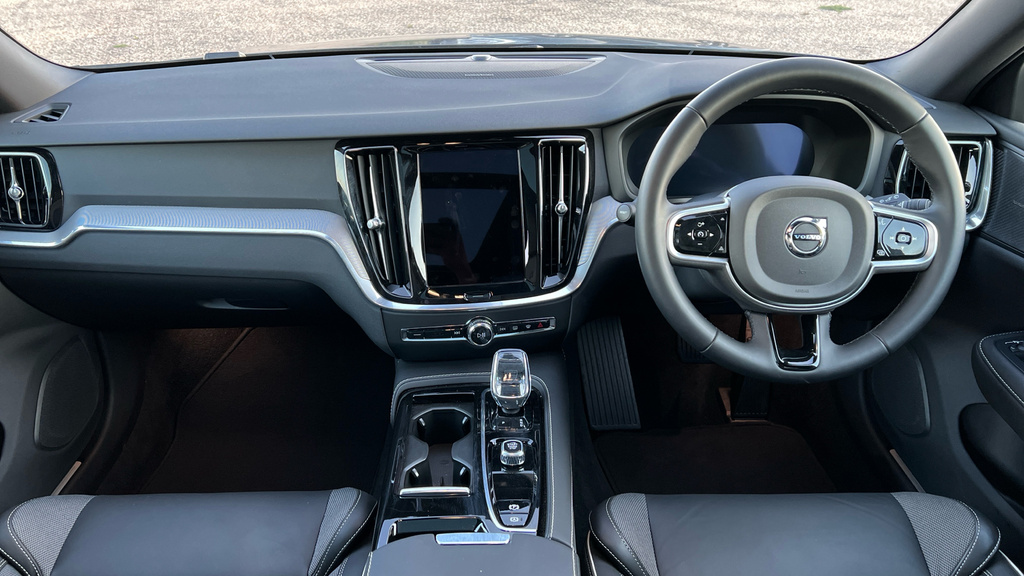 Volvo V60 Plus, T6 Awd Plug-in Hybrid, Dark Grey #11