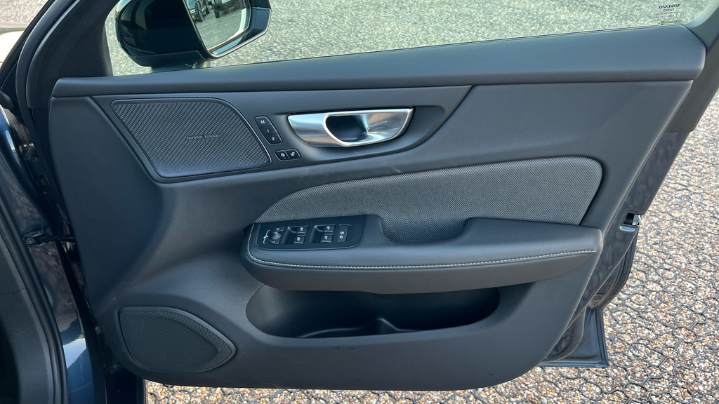 Volvo V60 Plus, T6 Awd Plug-in Hybrid, Dark Grey #38