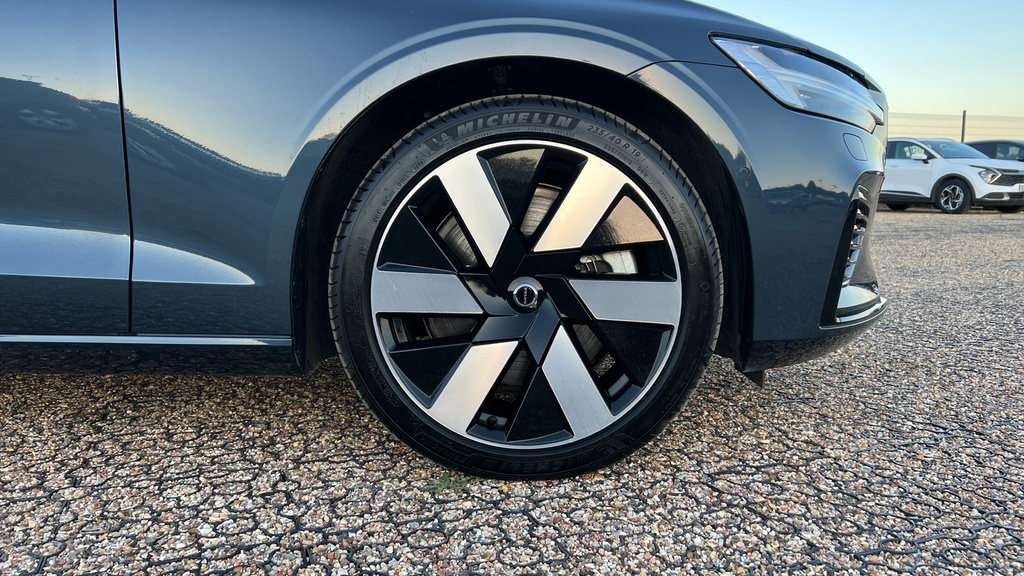 Volvo V60 Plus, T6 Awd Plug-in Hybrid, Dark Grey #17