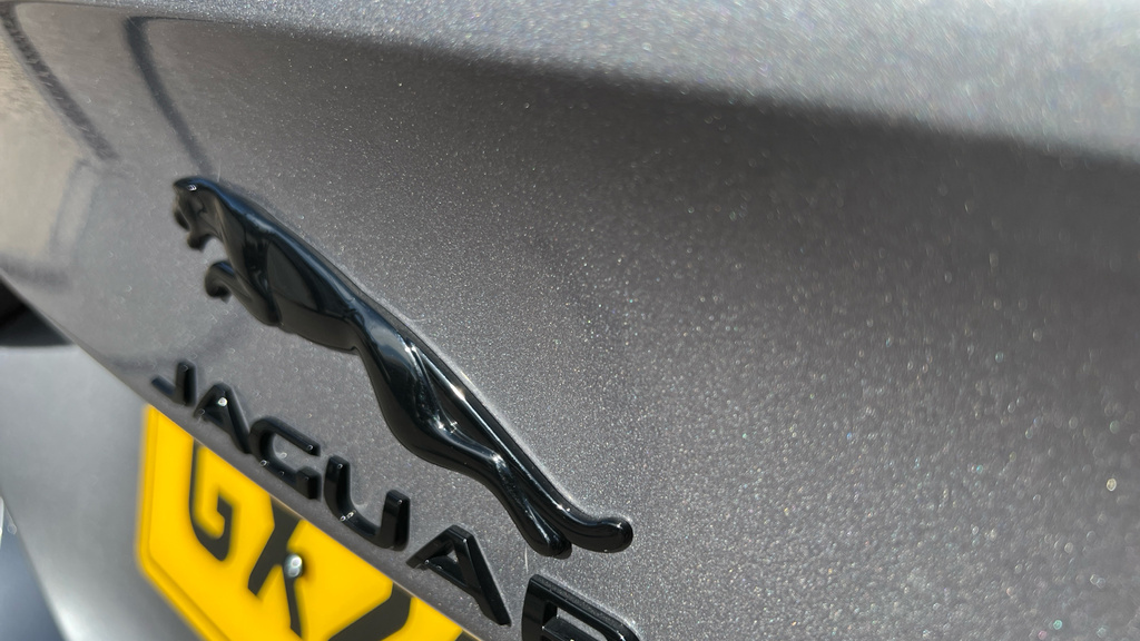 Jaguar XE R-dynamic S Blue #49