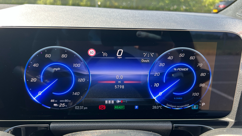 Mercedes-Benz EQA 250 140Kw Urban Edition 70.5Kwh 2025 Grey #19