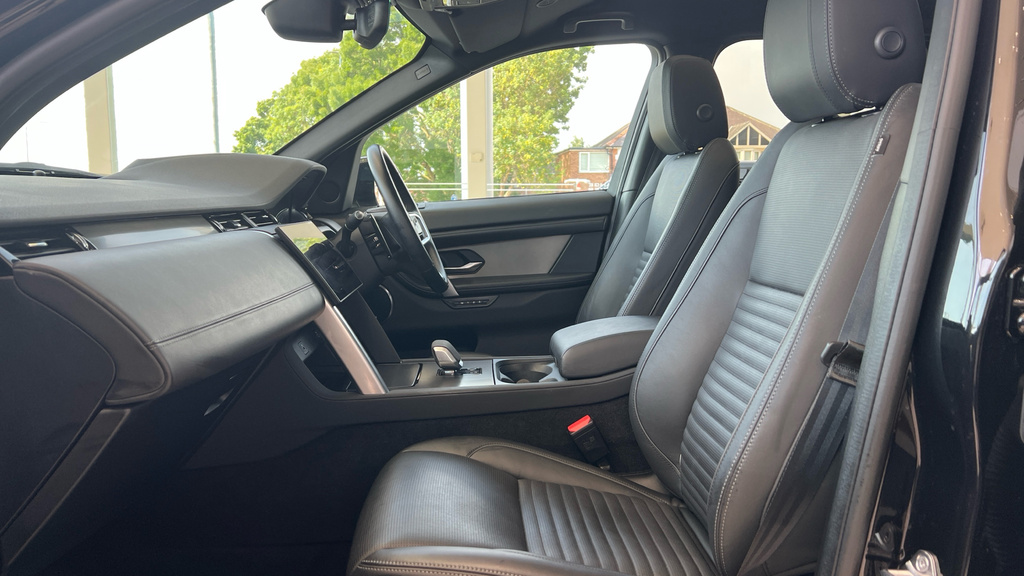 Land Rover Discovery Sport 2.0 D200 Dynamic Hse 7 Seat 2024 Grey #21