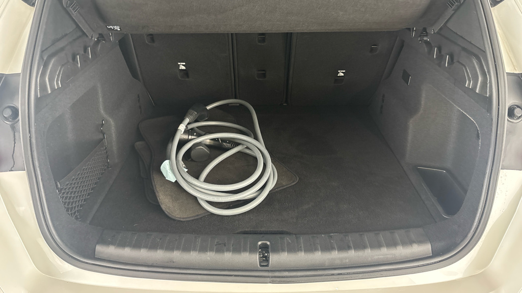 BMW iX1 30 66.5Kwh M Sport Xdrive 11Kw Charger #18