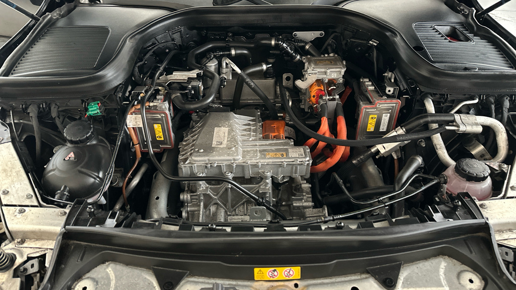Mercedes-Benz EQC Eqc 400 300Kw Amg Line Premium Plus 80Kwh Black #22