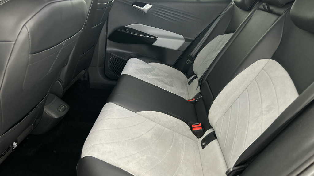Volkswagen ID.3 107Kw Family Pro 58Kwh Black #21