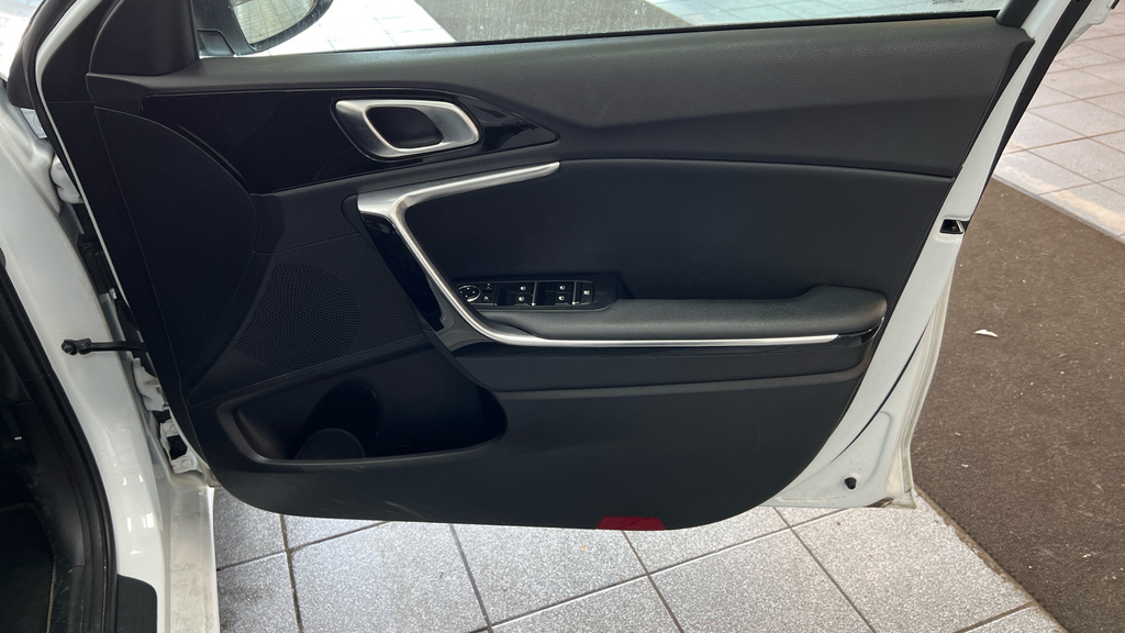 Kia Ceed 1.4 T-gdi 3 Sportswagon Euro 6 Ss White #29