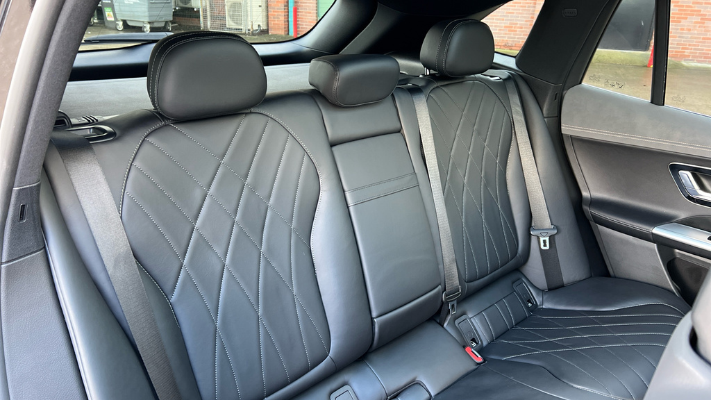 Mercedes-Benz EQE 350 4Matic 215Kw Amg Line 89Kwh Grey #36