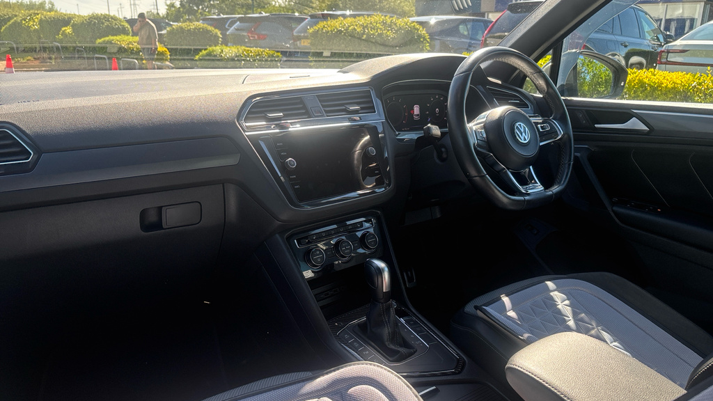 Volkswagen Tiguan 1.5 Tsi 150 Life Dsg 2020 White #10