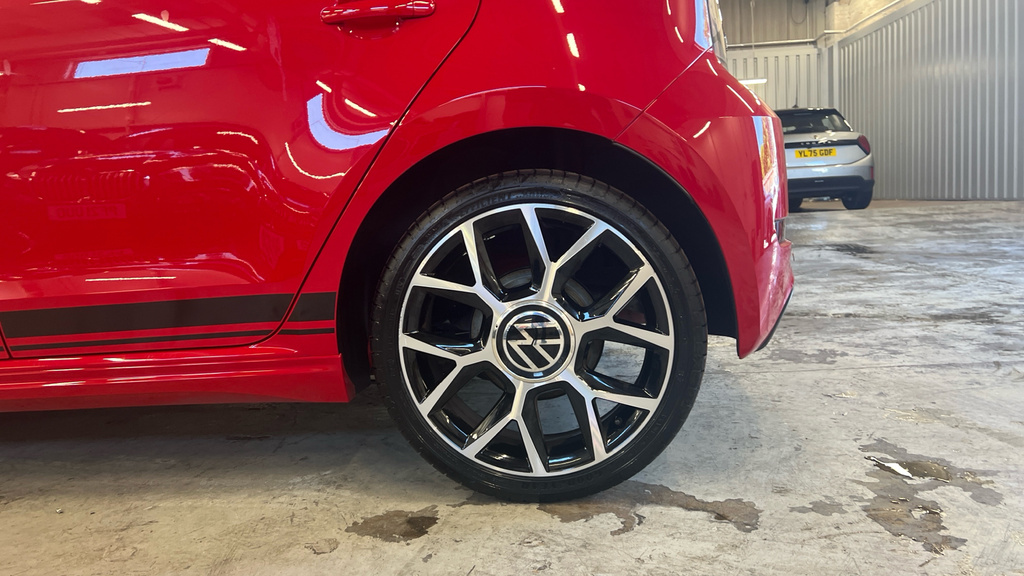 Volkswagen Up Gti 1.0 Tsi 115Ps Tsi 6-Speed Black #21
