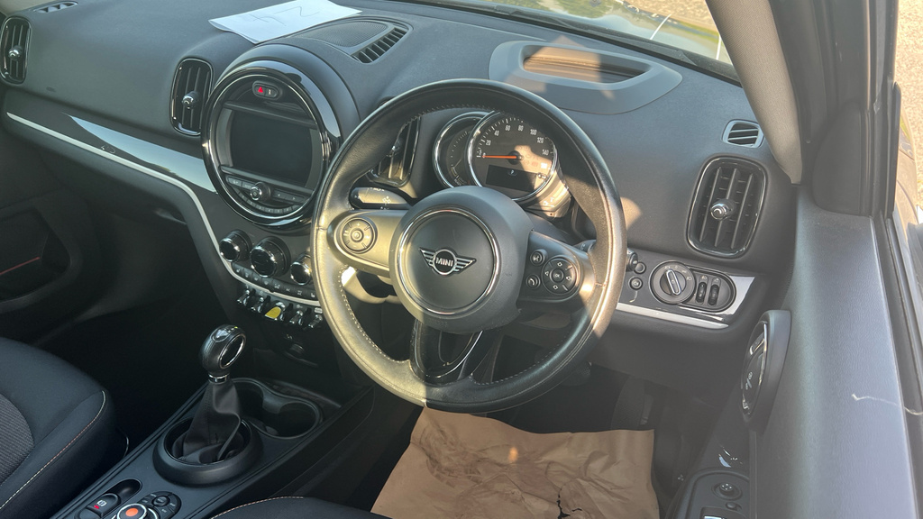 Mini Countryman Suv 1.5 F60 Mini Cooper Countryman 201868 White #9