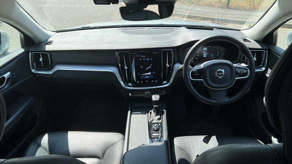 Volvo V60 Volvo Sportswagon 2.0 T5 Momentum Pro Grey #11