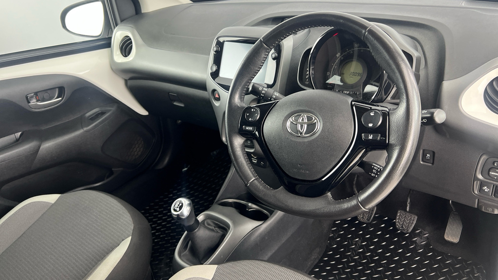 Toyota Aygo X 1.0 Vvt-i X-trend Euro 6 Ss Silver #9