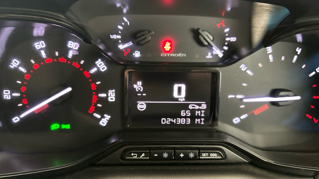 Citroen C3 Aircross 1.2 Puretech 110 C-series Edition Black #16