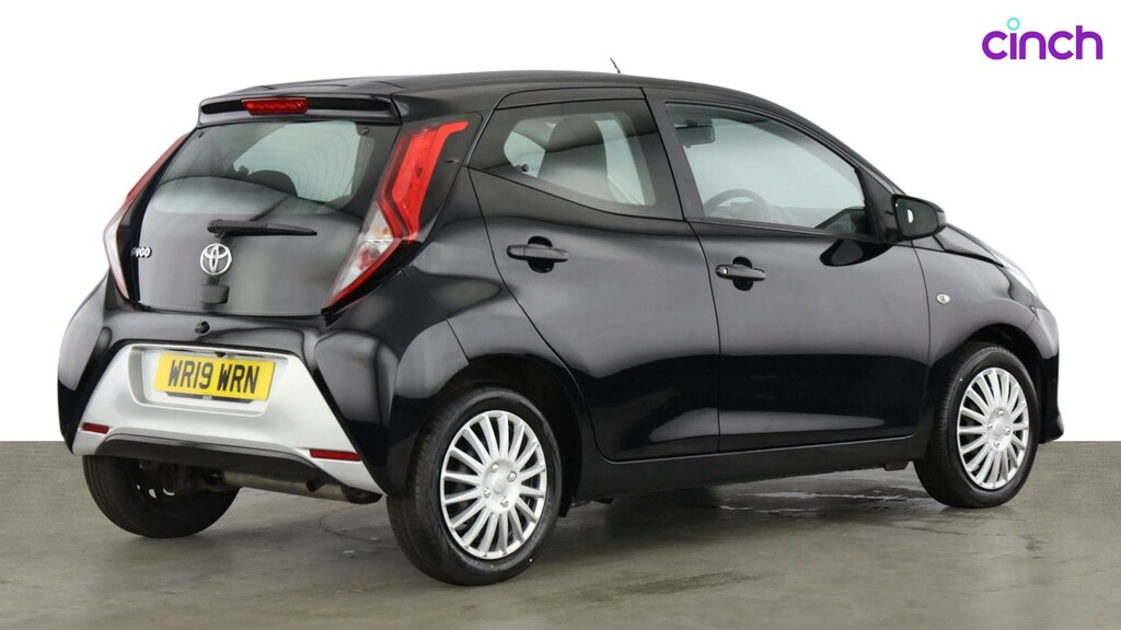 Toyota Aygo X 1.0 Vvt-i X-trend Euro 6 Silver #3