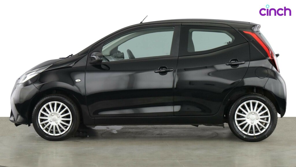 Toyota Aygo X 1.0 Vvt-i X-trend Euro 6 Silver #6