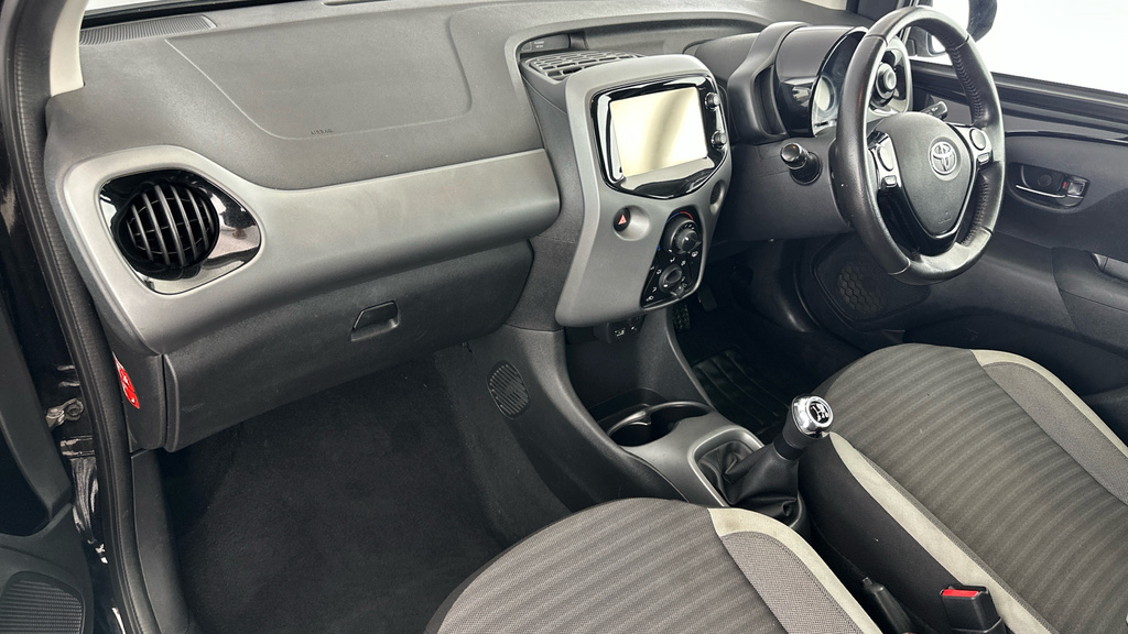 Toyota Aygo X 1.0 Vvt-i X-trend Euro 6 Silver #10