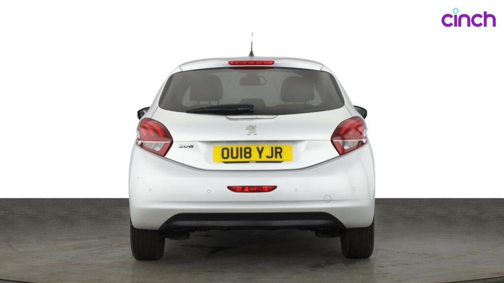 Peugeot 208 1.2 Ss Signature 82 Bhp White #4