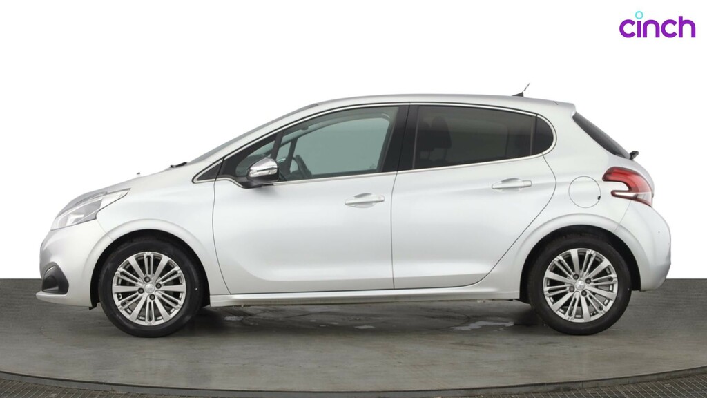Peugeot 208 1.2 Ss Signature 82 Bhp White #6
