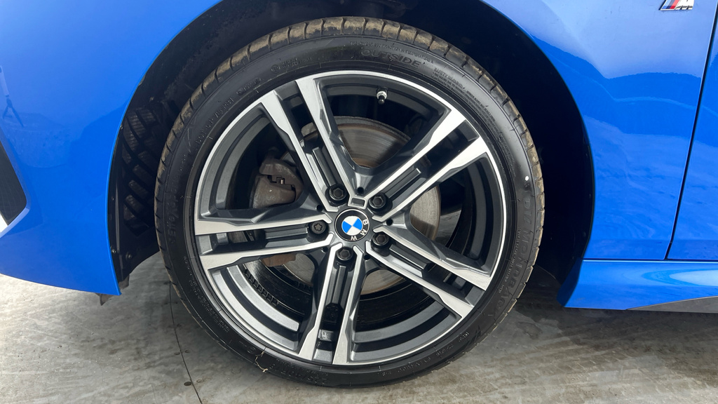 BMW 2 Series Gran Coupe Gran Coupe 1.5 218I Sport Saloon Black #27