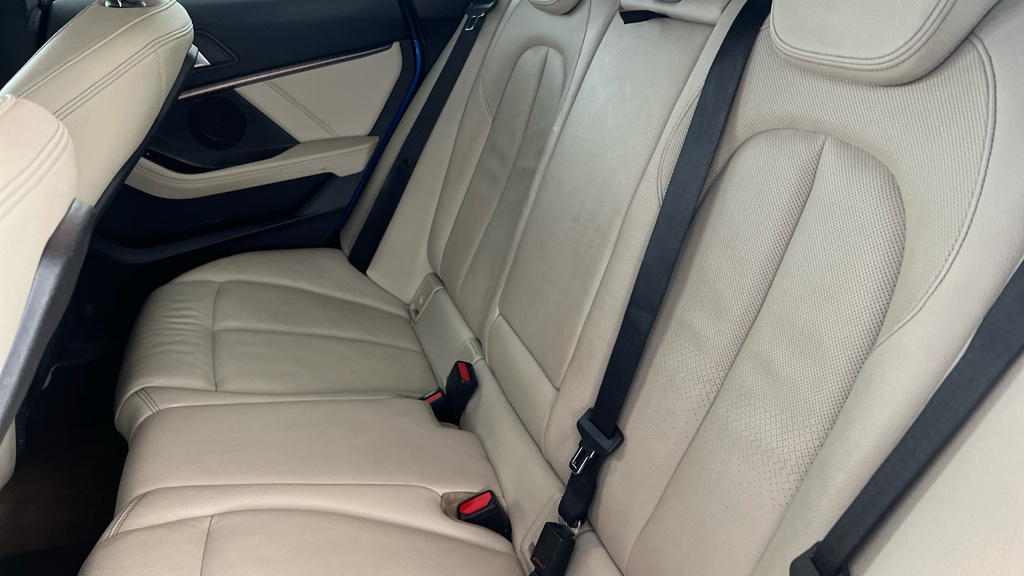 BMW 2 Series Gran Coupe Gran Coupe 1.5 218I Sport Saloon Black #24