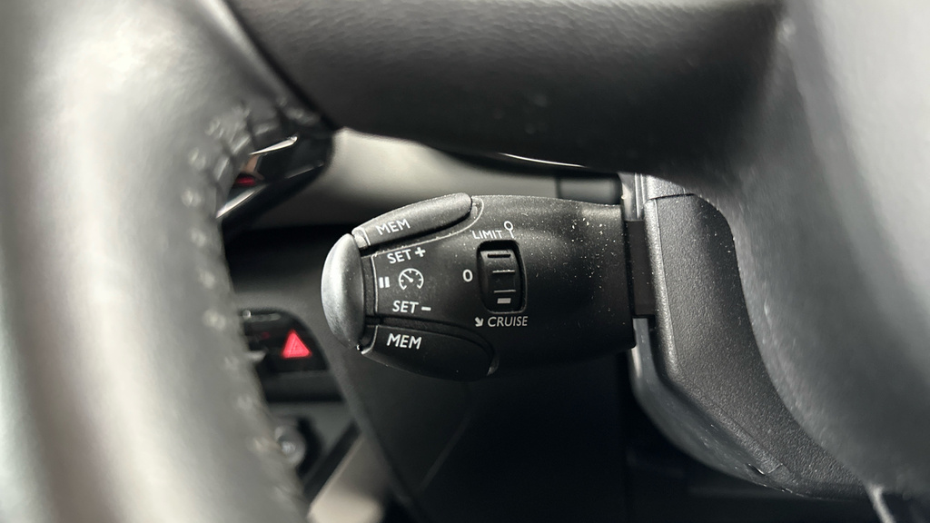 Citroen C5 Aircross 1.6 Plug-in Hybrid 225 Shine Plus E-eat8 White #17