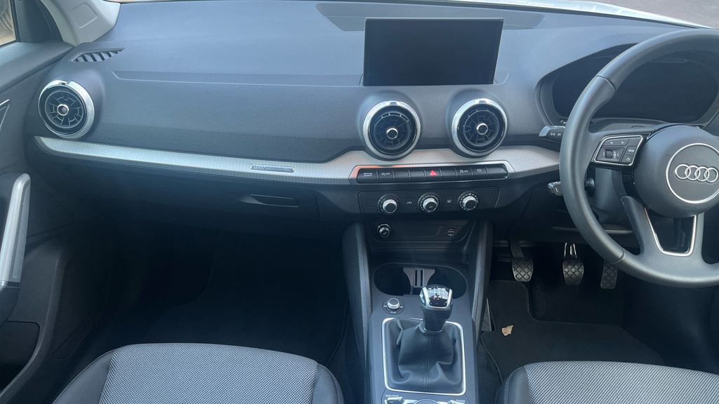Audi Q2 Sport 35 Tfsi 150 Ps S Tronic Comfort And Sound P Black #12